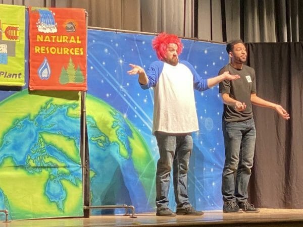 Fairview Parks Lewis F Mayer Middle School Students Visited By Energy Agents